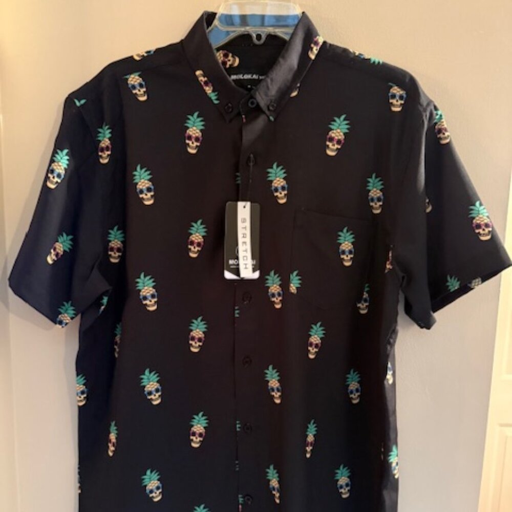 MOLOKAI SURF CO Pineapple Tropical Skull Shirt - Size Large